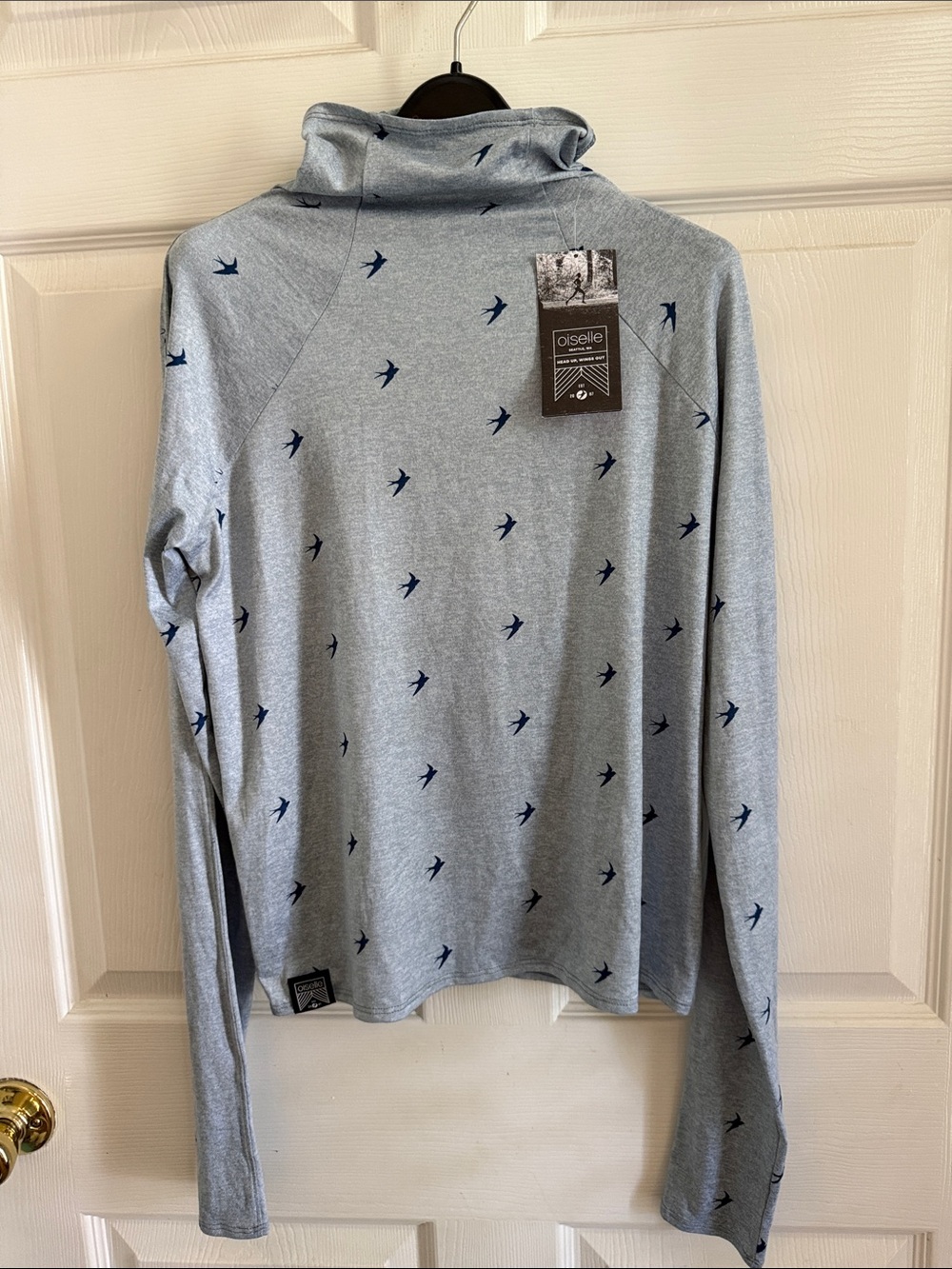 NWT oiselle Summer Lux Mile One Long Sleeve Pullover- Smoke blue